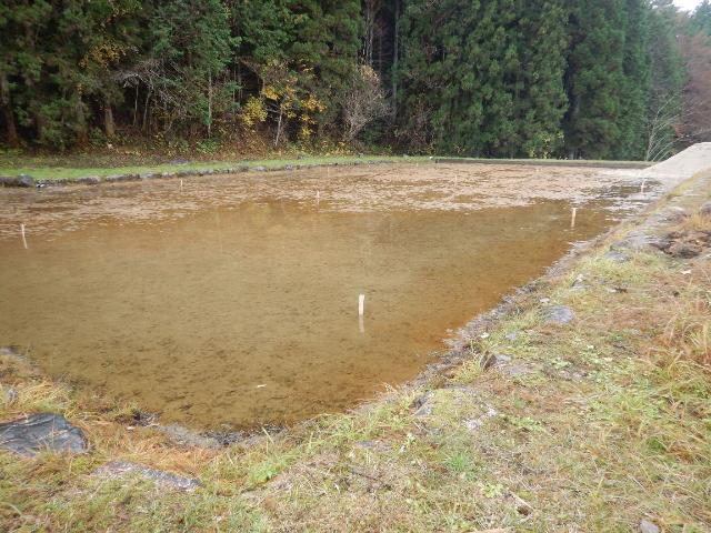 川上小学校スケート場整備の様子その1