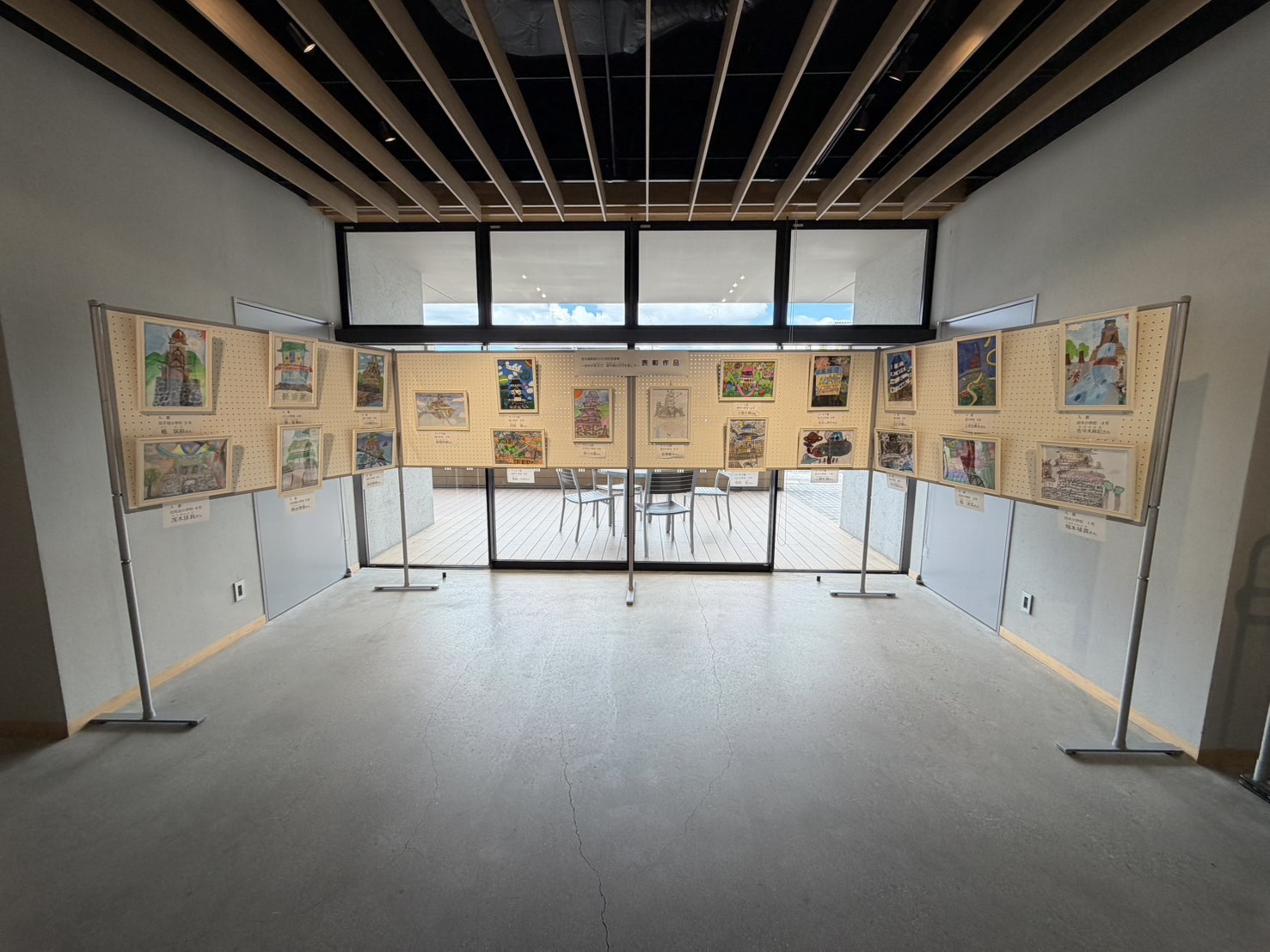 （イメージ）「きみが城主だ 苗木城の天守を描こう」受賞作品を展示しています