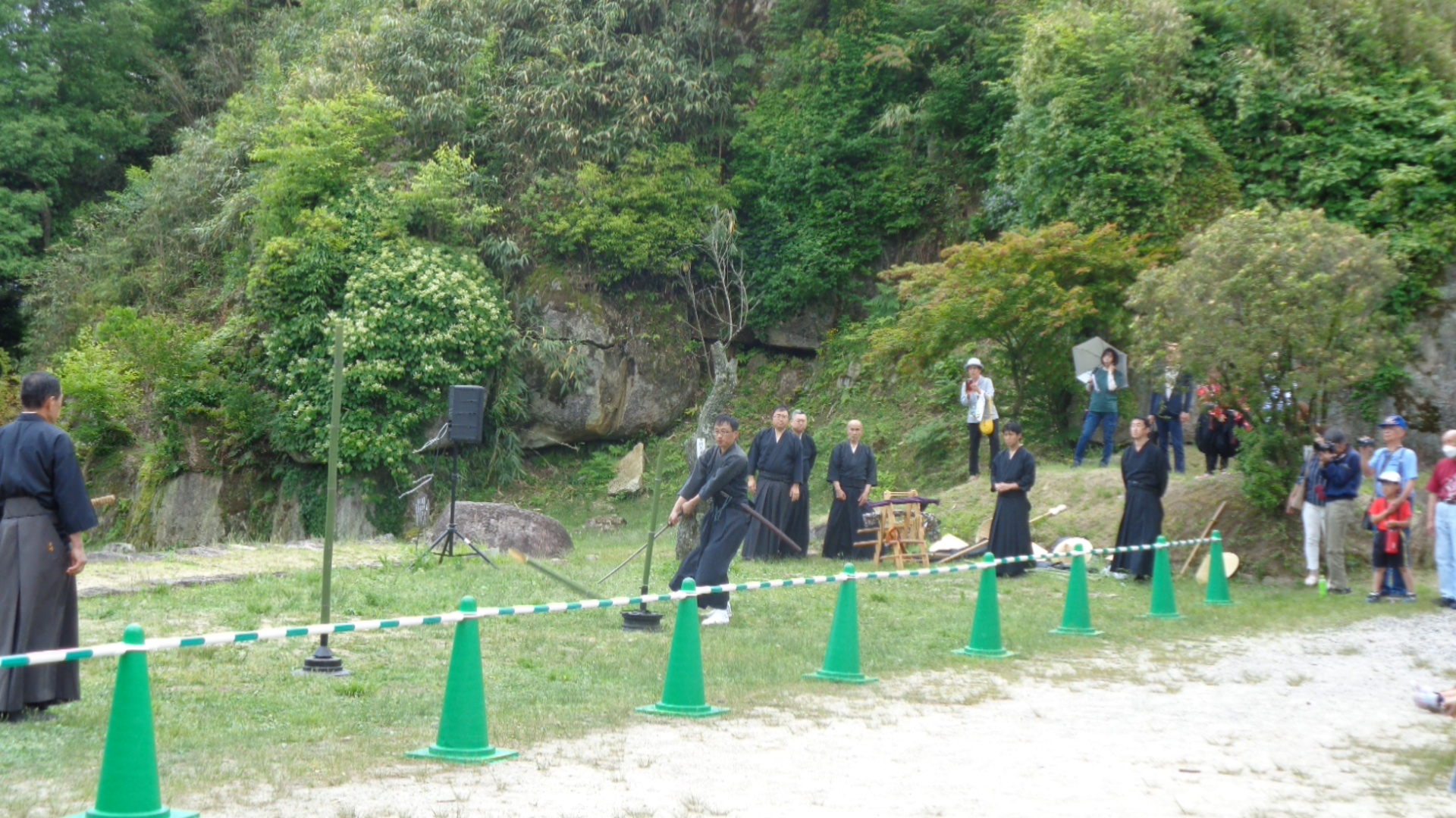 居合抜き演舞