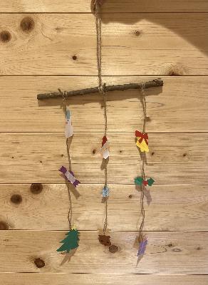 木の枝モービルの画像