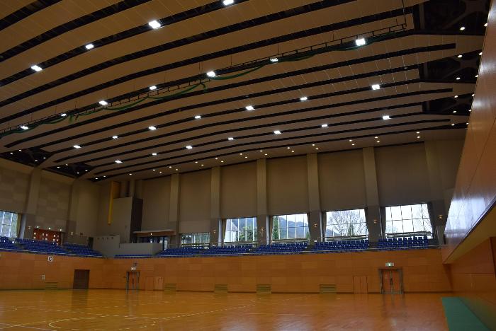 LED化した東美濃ふれあいセンターアリーナ照明