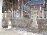 榊山神社　石灯籠