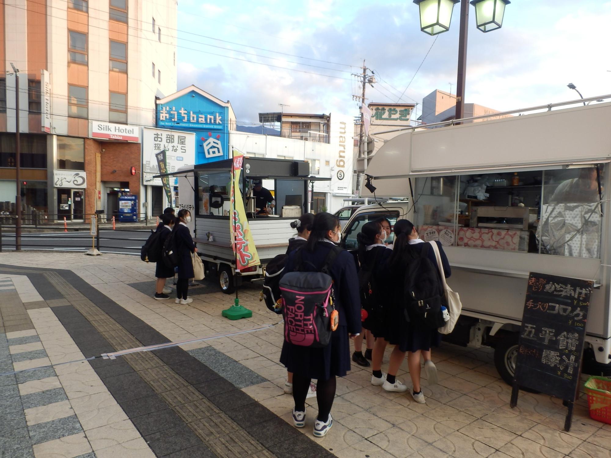 飲食販売の様子