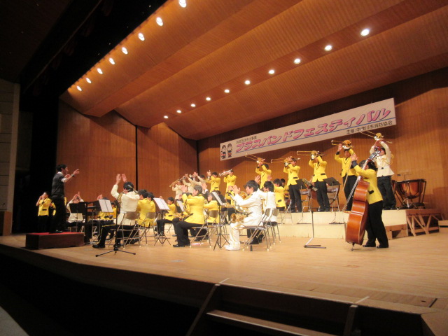 過去のブラスバンド演奏の様子