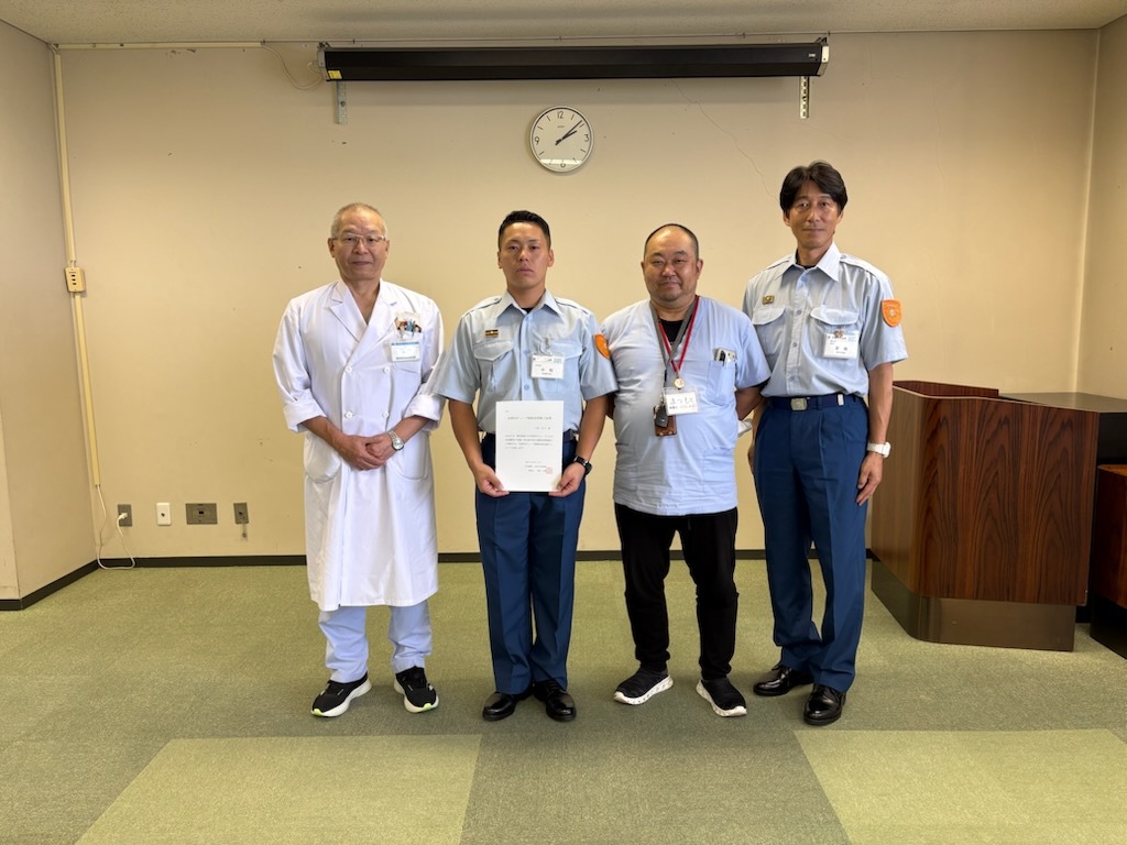 修了証書授与後の集合写真