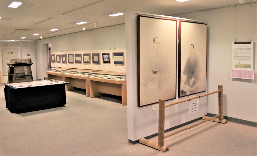 中山道歴史資料館展示室入口