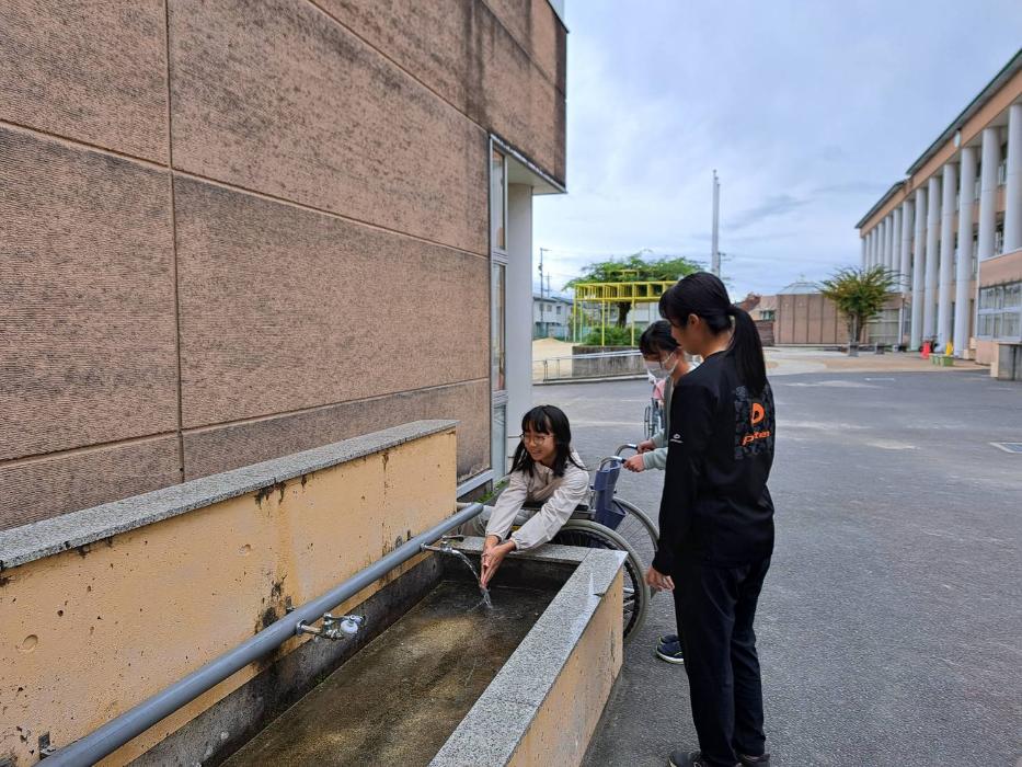 6年生車椅子体験