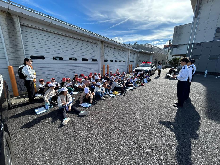 3年生警察署見学