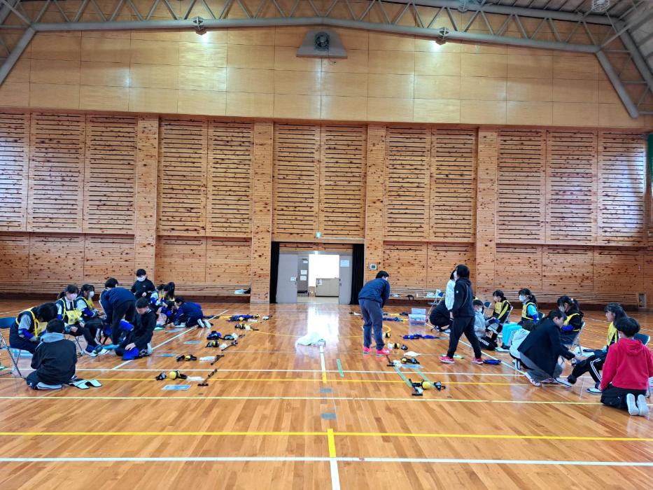 6年生高齢者体験