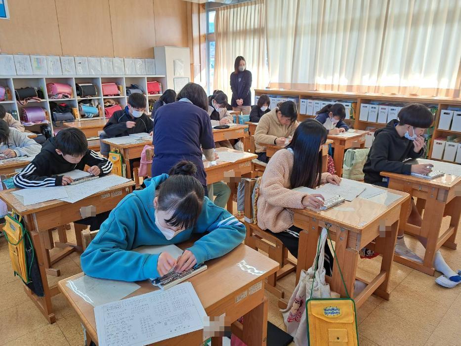 6年生点字の学習