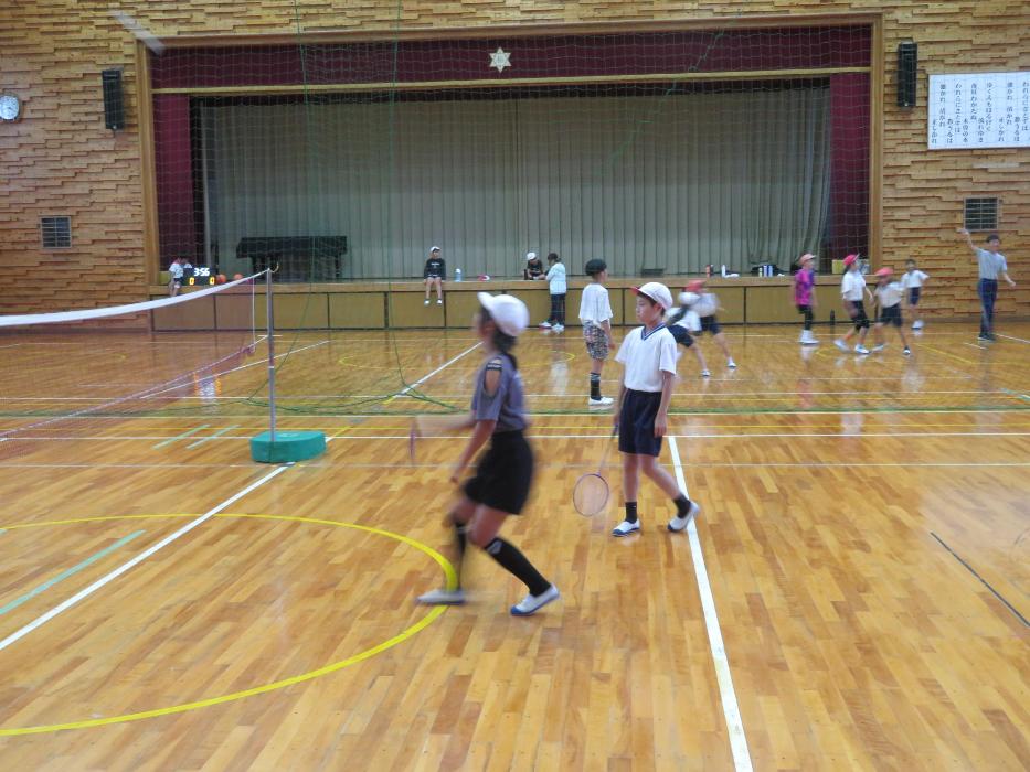 バドミントンクラブ