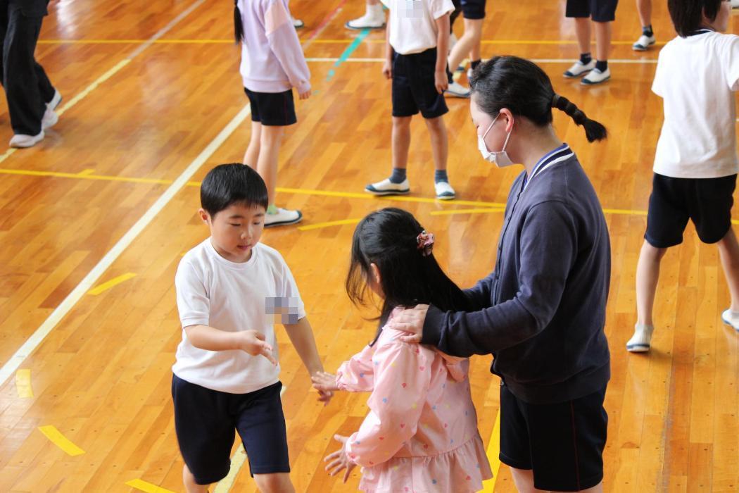 1年生を迎える会じゃんけん列車